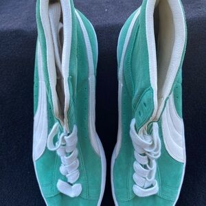 Green and White Vintage Puma Suede High-Top Sneakers Men’s 12